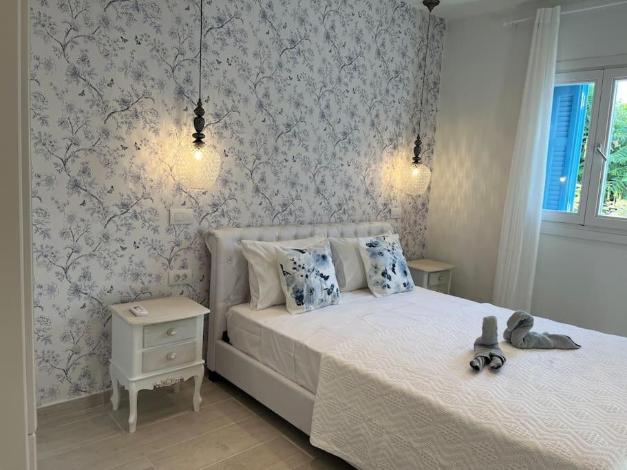 Apartment Reginas Studios & Apartments- Blue Flower Apartment